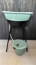 Luma groen baby badje met babyzitje, luieremmer, thermometer, Ophalen of Verzenden, Zo goed als nieuw, Badje