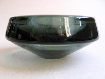 Dikwandige glazen asbak, A.D.Copier jaren 40 beschikbaar voor biedingen