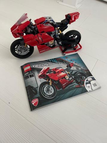 Lego  beschikbaar voor biedingen