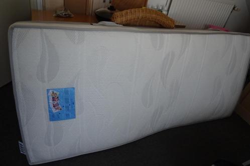 Net latex matras Alpura firm 90x200, Huis en Inrichting, Slaapkamer | Matrassen en Bedbodems, Zo goed als nieuw, Matras, 90 cm