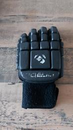 Zaal hockeyhandschoen links Brabo maat s., Ophalen of Verzenden, Gebruikt, Overige typen