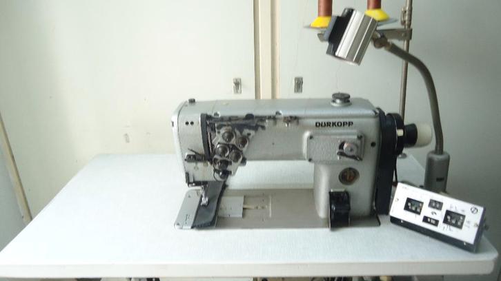 Industrie Naaimachine Durkopp 3 Voudig Transport (291, Hobby en Vrije tijd, Naaimachines en Toebehoren, Zo goed als nieuw, Naaimachine
