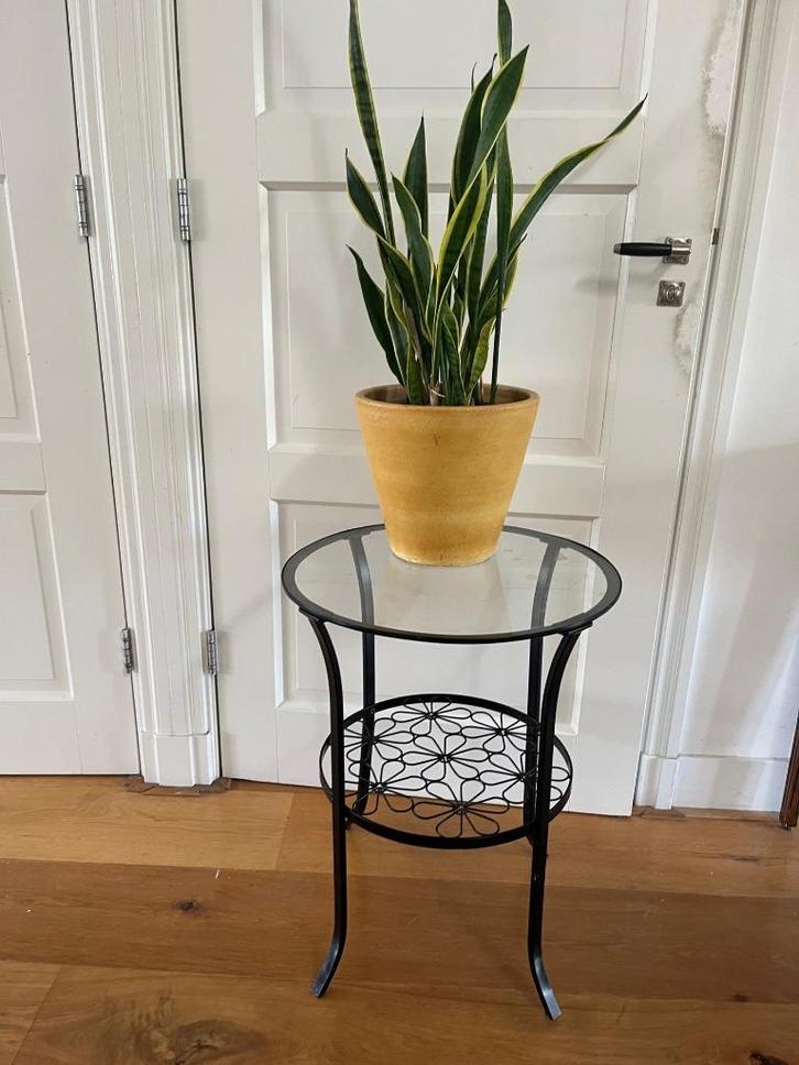 Klingsbo Ikea Tafeltje, Huis en Inrichting, Tafels | Bijzettafels, Gebruikt, Rond, 60 cm of meer, Minder dan 55 cm, Metaal of Aluminium