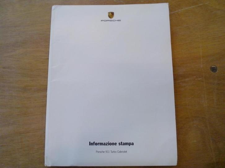 2x Porsche persmappen: 911 Turbo Cabriolet + RS Spyder 2007, Boeken, Auto's | Folders en Tijdschriften, Zo goed als nieuw, Porsche