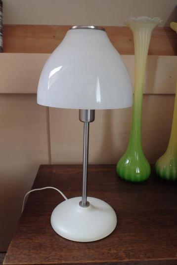 Modern vintage IKEA tafellamp lamp Mänljus met glazen kap beschikbaar voor biedingen