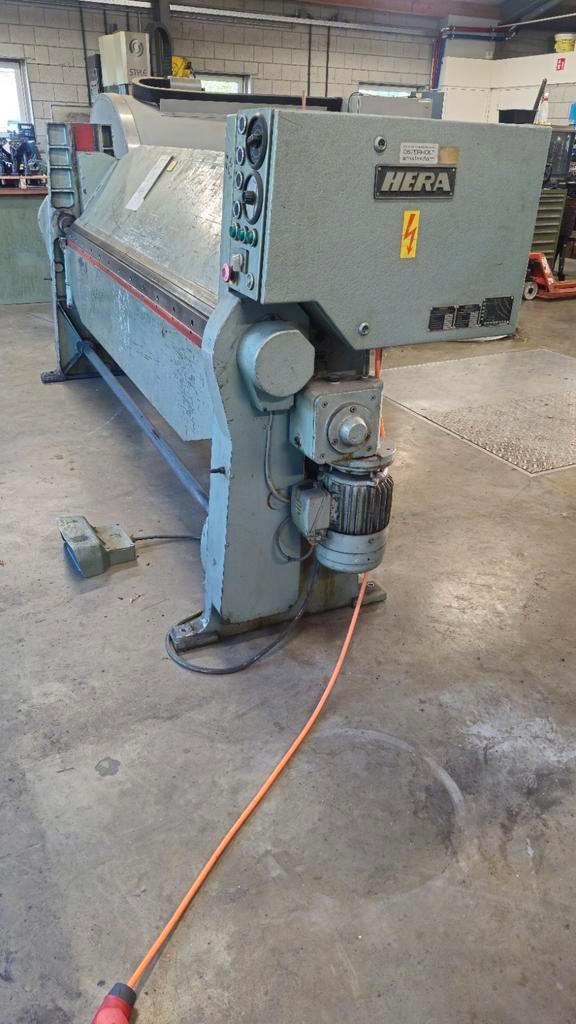 zetbank hera elektrische zwenkbuigmachine, Doe-het-zelf en Verbouw, Gereedschap | Overige machines, Zo goed als nieuw, Ophalen