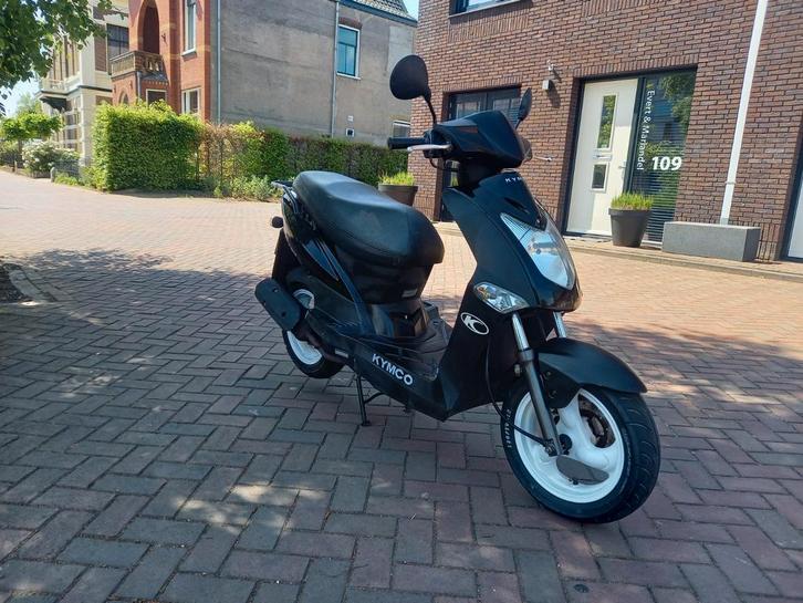 Kymco Agility scooter, Fietsen en Brommers, Scooters | Kymco, Zo goed als nieuw, Agility, Maximaal 25 km/u, Benzine, Ophalen