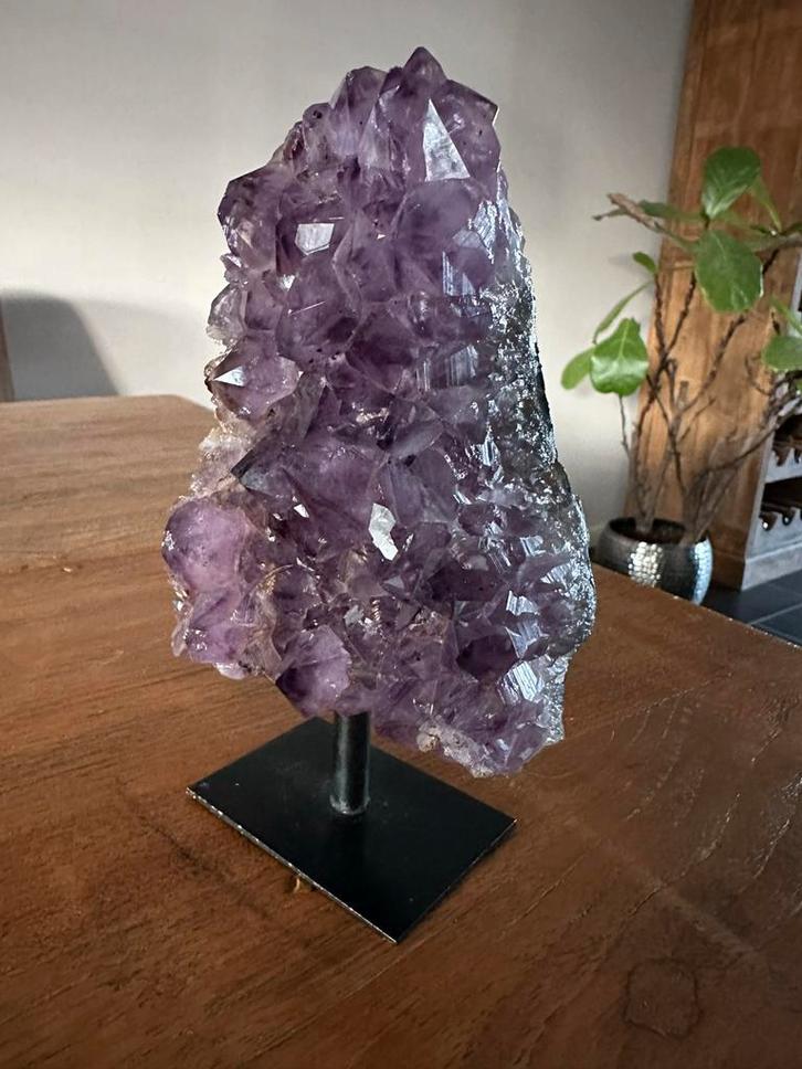 Amethist op Poot - Woonaccessoire  ( 1000 gram ), Verzamelen, Mineralen en Fossielen, Ophalen of Verzenden