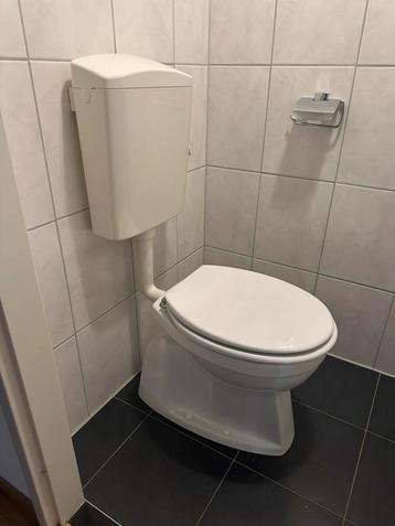 2x Sphinx Toilet + WISA Cistern, Disassembled, Full Set beschikbaar voor biedingen