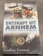 Ontsnapt uit Arnhem, Ophalen of Verzenden, Tweede Wereldoorlog, Zo goed als nieuw