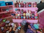 Veel lol poppetjes en accesoires! Pruiken! Kleding! Flesjes, Kinderen en Baby's, Speelgoed | Poppenhuizen, Ophalen of Verzenden