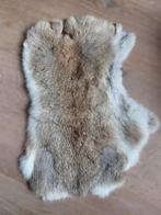 Konijnenbontje in zeer goede staat. ong. 45 x 25 cm, Ophalen of Verzenden, Zo goed als nieuw