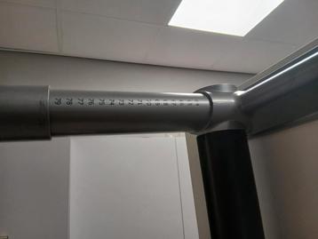 in hoogte verstelbaar bureau