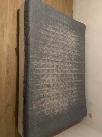 Bed 200x130 beschikbaar voor biedingen