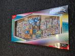 Pokémon Prismatic Lucario Ex & Tyranitar Ex Premium Collect., Ophalen of Verzenden, Zo goed als nieuw, Boosterbox
