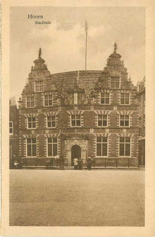 (380-261-021) Hoorn Stadhuis, Verzamelen, Ansichtkaarten | Nederland, Noord-Holland, Verzenden