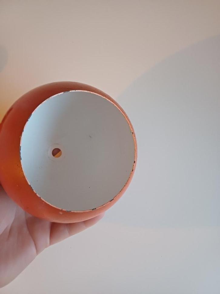 Vintage Bureaulamp lampen kapje metaal oranje met wit, Huis en Inrichting, Lampen | Lampenkappen, Gebruikt, Rechthoekig, Wit, Ophalen of Verzenden