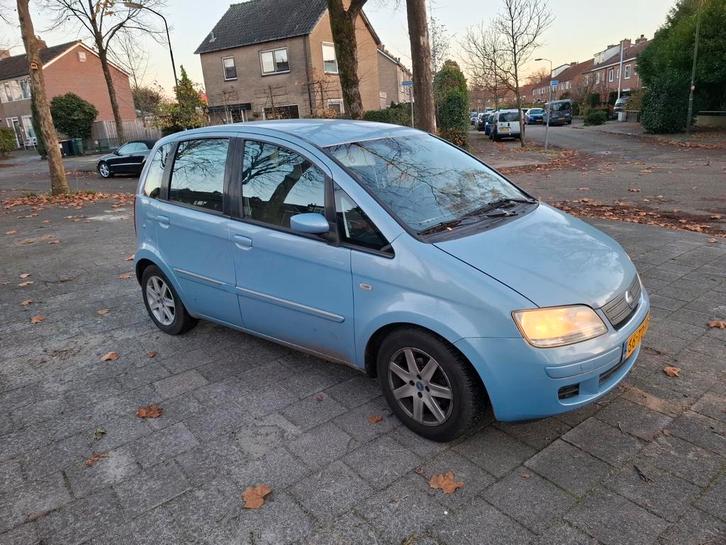 Fiat Idea 1.4 16V 2006 Blauw MPV dealer onderhouden trekhaak, Auto's, Fiat, Particulier, Idea, ABS, Airbags, Airconditioning, Boordcomputer