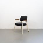 1 Vitra Prouve Direction stoel Beige Zwart, Huis en Inrichting, Stoelen, Niet ingevuld, Niet ingevuld, Zo goed als nieuw, Metaal