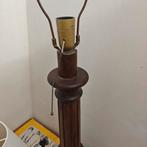 Antieke lamp 94 cm hoog. Inclusief witte lampenkap., Antiek en Kunst, Ophalen