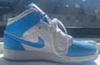 Jordan 1 Mid Game Winner, Blauw, Nieuw, Ophalen of Verzenden, Sneakers of Gympen