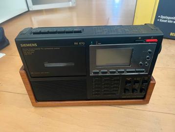 Siemens RK670 wereldontvanger / radio beschikbaar voor biedingen