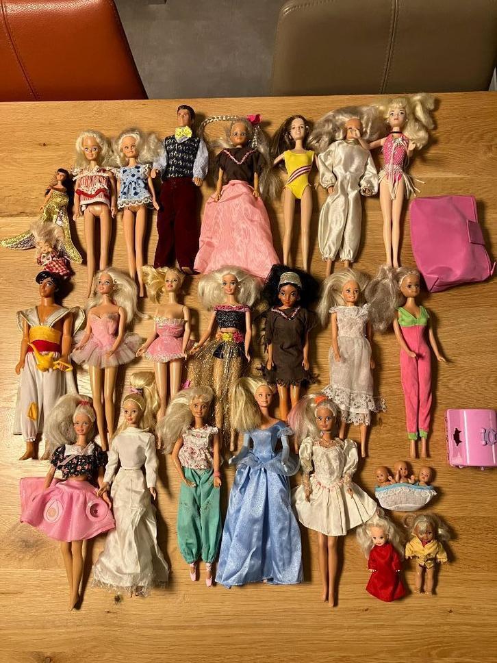 Barbie poppen verzameling, Kinderen en Baby's, Speelgoed | Poppen, Gebruikt, Barbie, Ophalen of Verzenden