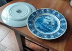 Vintage Blauw Wit Bord met Molen, Huis en Inrichting, Keuken | Servies, Ophalen of Verzenden, Gebruikt, Overige stijlen, Bord(en)