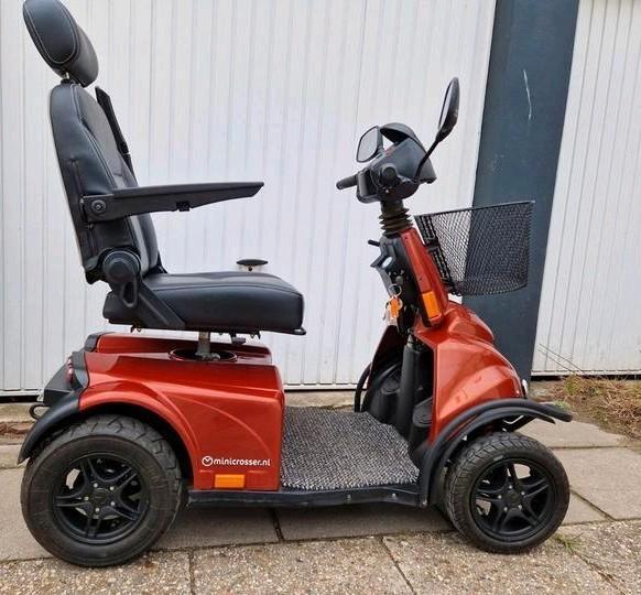Medema Minicrosser X2 Scootmobiel met 4 wielen, Diversen, Rolstoelen, Elektrische rolstoel, Ophalen