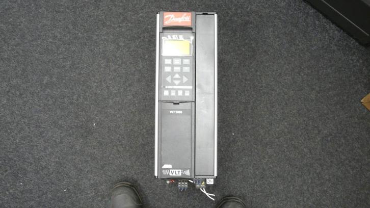 Danfoss VLT 5011 Frequentieregelaar, Hobby en Vrije tijd, Elektronica-componenten, Nieuw, Ophalen