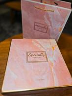 New with Gift Box & Bag, Ophalen of Verzenden