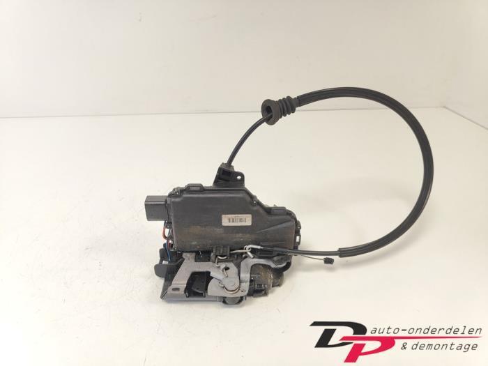 Deurslot Mechaniek 2Deurs links van een Volkswagen Golf, Auto-onderdelen, Carrosserie en Plaatwerk, Volkswagen, Gebruikt, 3 maanden garantie