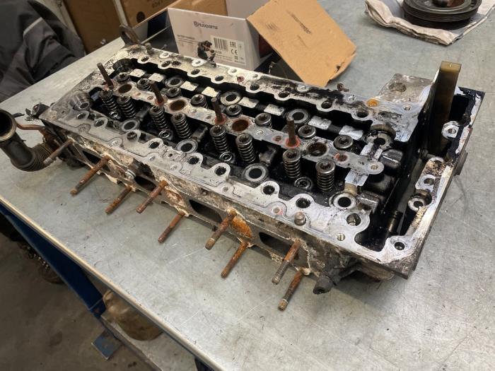 Cilinderkop van een Peugeot Boxer, Auto-onderdelen, Motor en Toebehoren, Peugeot, Gebruikt, 3 maanden garantie, Ophalen of Verzenden