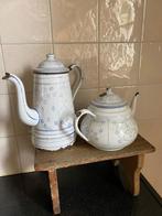 Brocante emaille thee en koffiepot, Saks motief, Antiek en Kunst, Antiek | Emaille, Ophalen of Verzenden