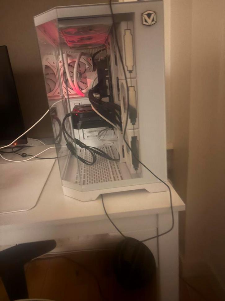 Witte Gaming PC - RTX 5070, i9 12900KF, Garantie!, Computers en Software, Desktop Pc's, Zo goed als nieuw, 4 Ghz of meer, SSD