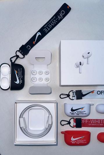  Actie Airpod 2 Pro en Airpods 4 met hoesje  beschikbaar voor biedingen
