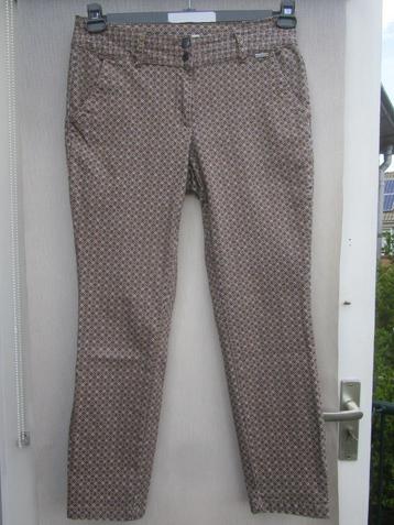 Broek RED BUTTON mt 40  met print. beschikbaar voor biedingen