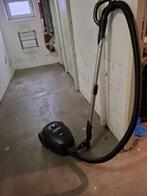 AEG Stofzuiger, Witgoed en Apparatuur, Stofzuigers, Ophalen of Verzenden, Zo goed als nieuw