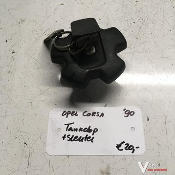 Opel Corsa 1990  Tankdop met sleutel beschikbaar voor biedingen