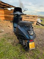 Vespa Sprint Opaco Bleu 2023/2024 - Custom!, Ophalen, Gebruikt, Benzine, Vespa