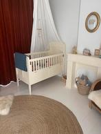 Vintage Roomwit Ledikant - Kantelbare Zijkant, Ophalen of Verzenden, Gebruikt, Ledikant