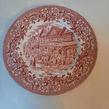 17th Century England Royal Tudor Ware England dinerbord beschikbaar voor biedingen