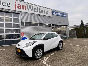 Toyota Aygo X 1.0 VVT-i Airco / Camera / Carplay / Cruise /  beschikbaar voor biedingen