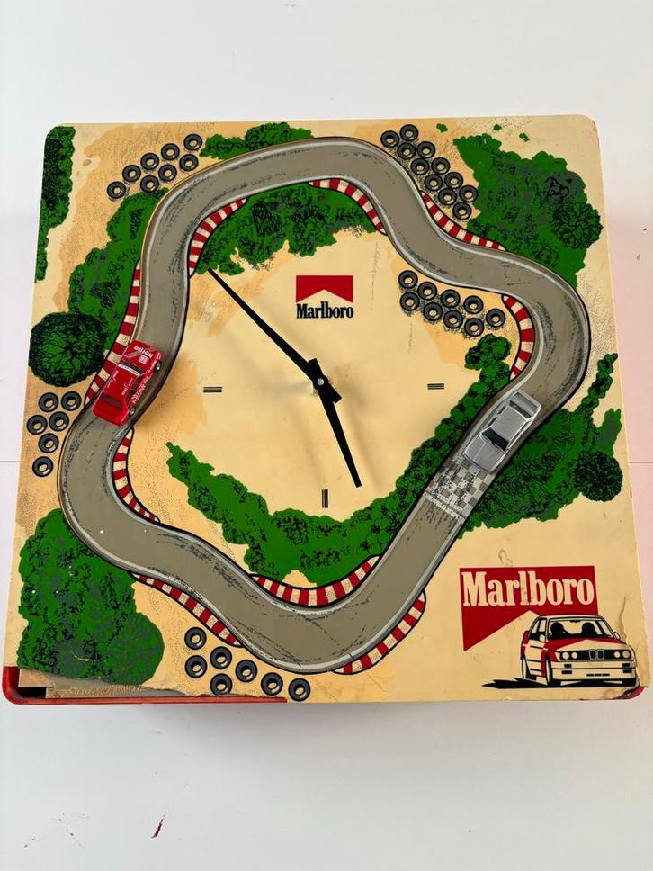 Diverse reclame klokken - merken en prijzen op aanvraag, Verzamelen, Merken en Reclamevoorwerpen, Zo goed als nieuw, Gebruiksvoorwerp