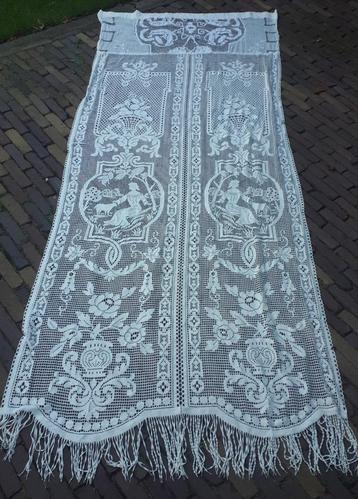 Antiek Toscaans jaren 1920/30 kanten gordijn 2.89x1.22 m beschikbaar voor biedingen