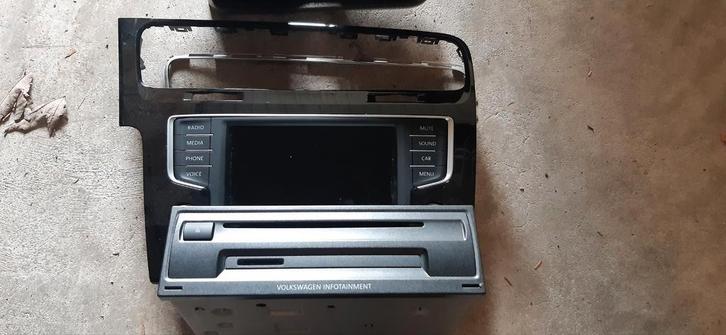 Golf 7 radio scherm met module gordel diverse, Auto-onderdelen, Dashboard en Schakelaars, Ophalen