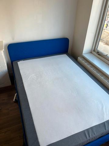 IKEA bed (180cm x 200cm) beschikbaar voor biedingen