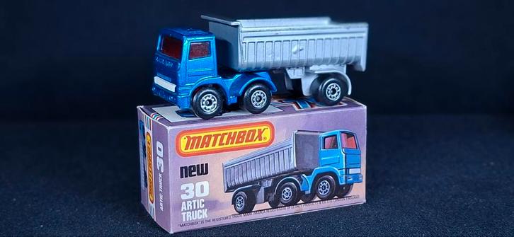 Matchbox Artic Truck #30 - Nieuw in Doos. BIEDEN, Hobby en Vrije tijd, Modelauto's | Overige schalen, Nieuw, Ophalen of Verzenden