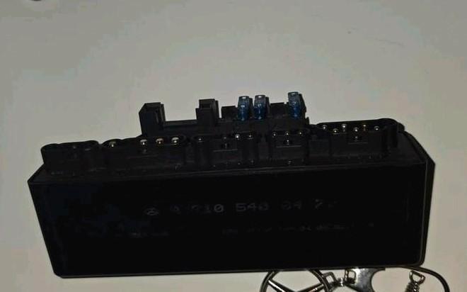 Zekeringkast K40 Mercedes SLK-klasse R170 A210 540 04 72, Auto-onderdelen, Elektronica en Kabels, Mercedes-Benz, Gebruikt, Ophalen of Verzenden