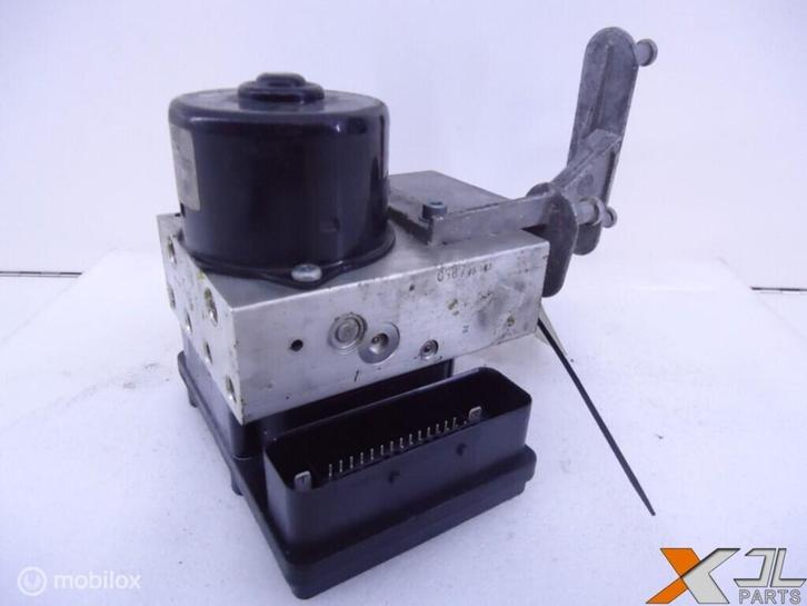 C-W203 / CLK- W209 ABS/ESP POMP 2095452532 2034310812, Auto-onderdelen, Remmen en Aandrijving, Mercedes-Benz, Gebruikt, Ophalen of Verzenden